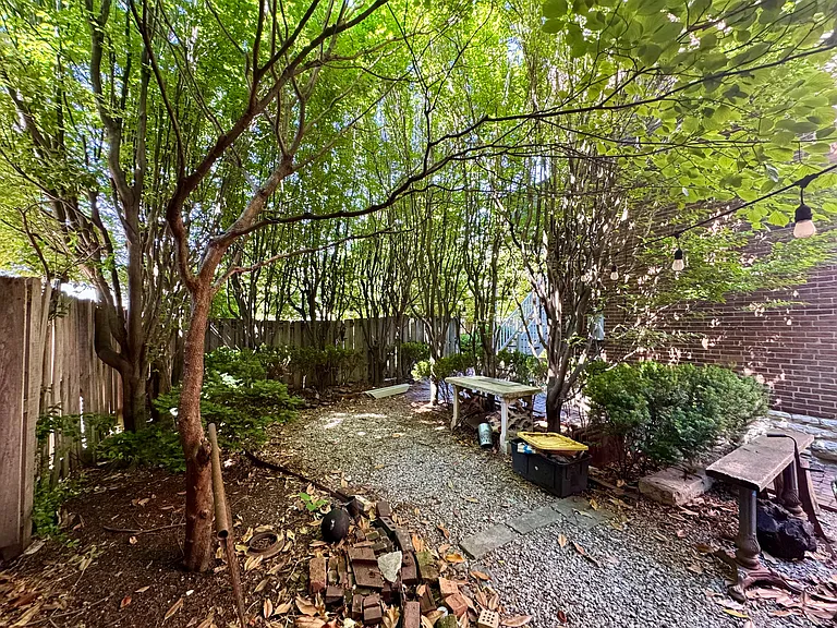1008-1010 Allen Ave #2F — Photo 17