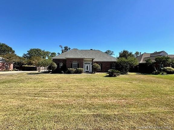 2nd image of 4041 Barbe Wood Dr