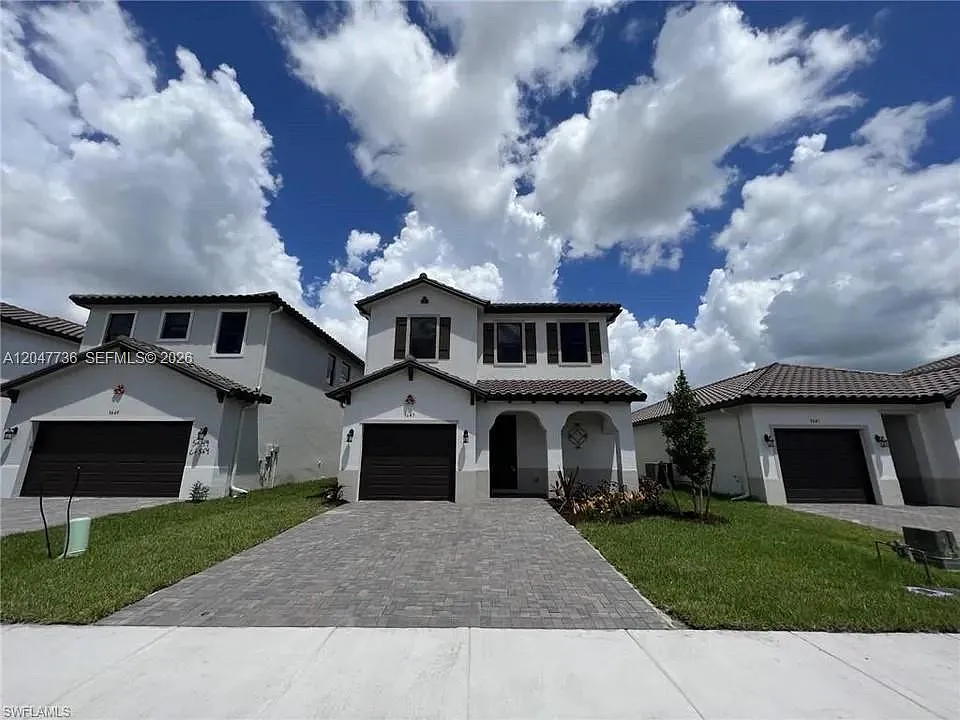 5645 Cerva Ln