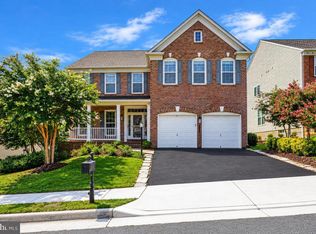 8185 Paper Birch Dr, Lorton, VA 22079