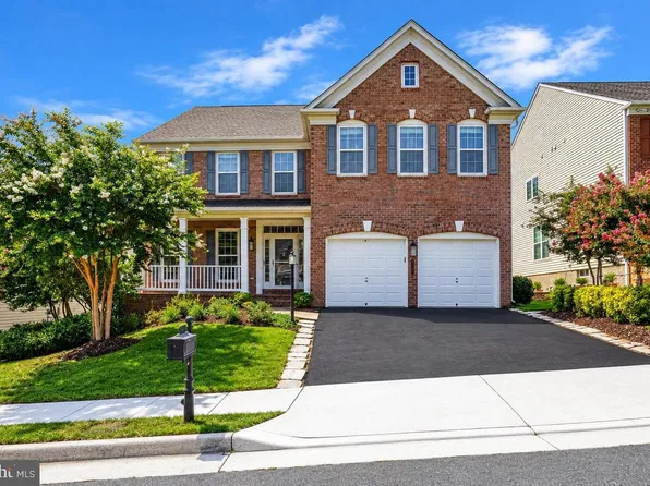 8185 Paper Birch Dr, Lorton, VA 22079