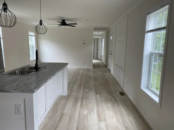 4250 Wolf Den Ct #155, Orefield, PA 18069