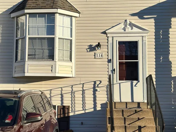 114 Mayfair Pl #176, Stafford, VA 22556