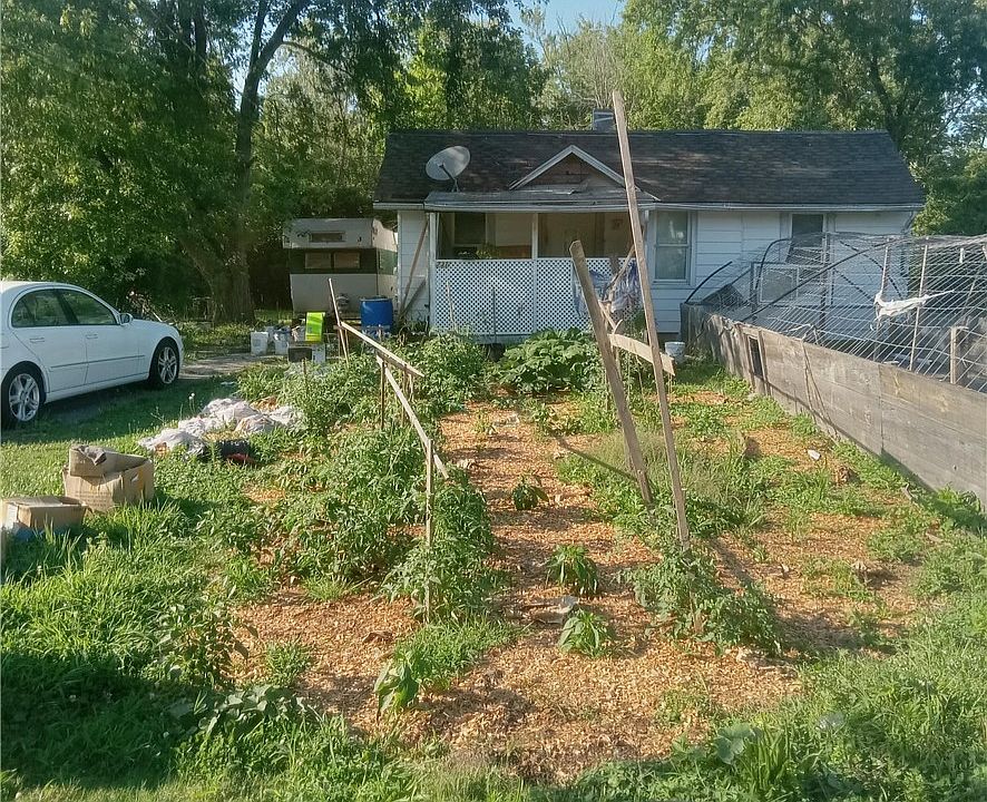 1st image of 731 16th St
