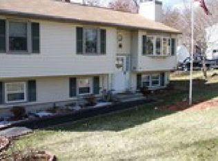 2 Watson Ln, Danbury, CT 06811