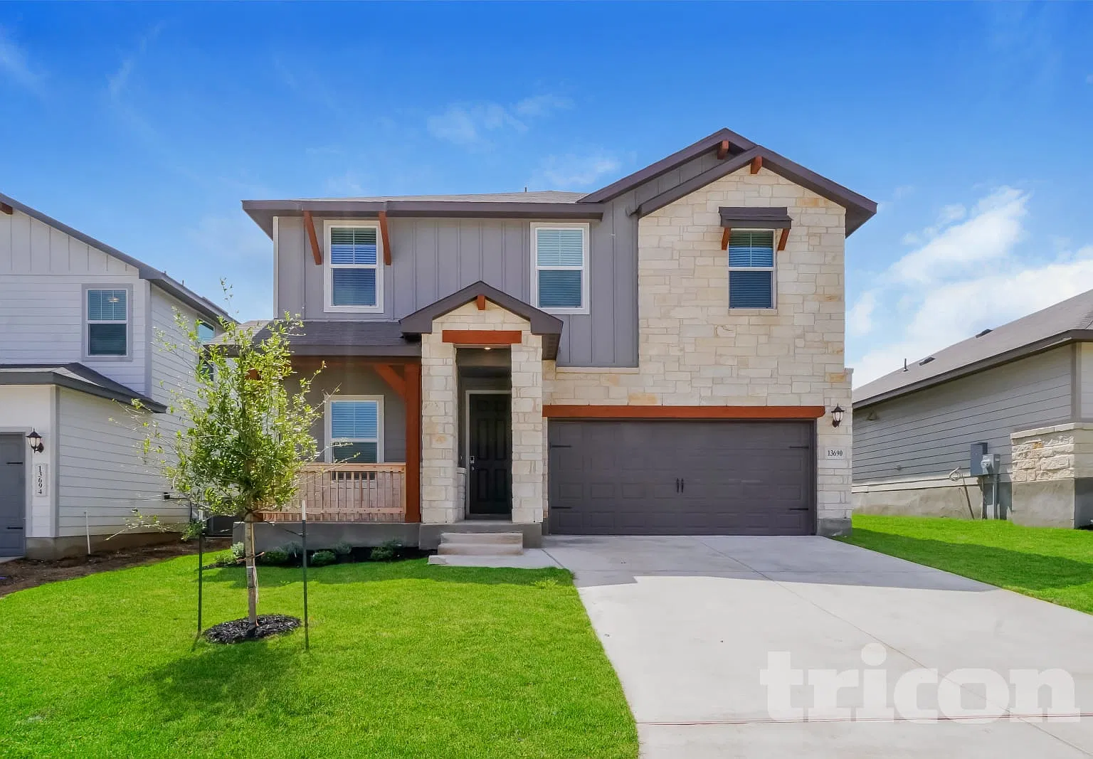 13690 Paxton Boulevard St. Hedwig TX — Photo 1