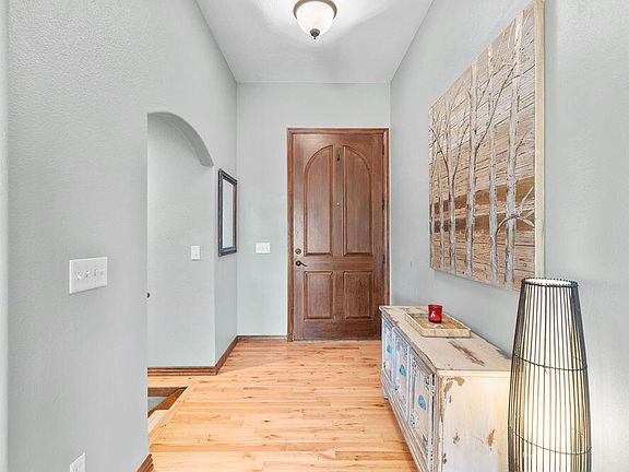 5th image of 647 N Althea Avenue