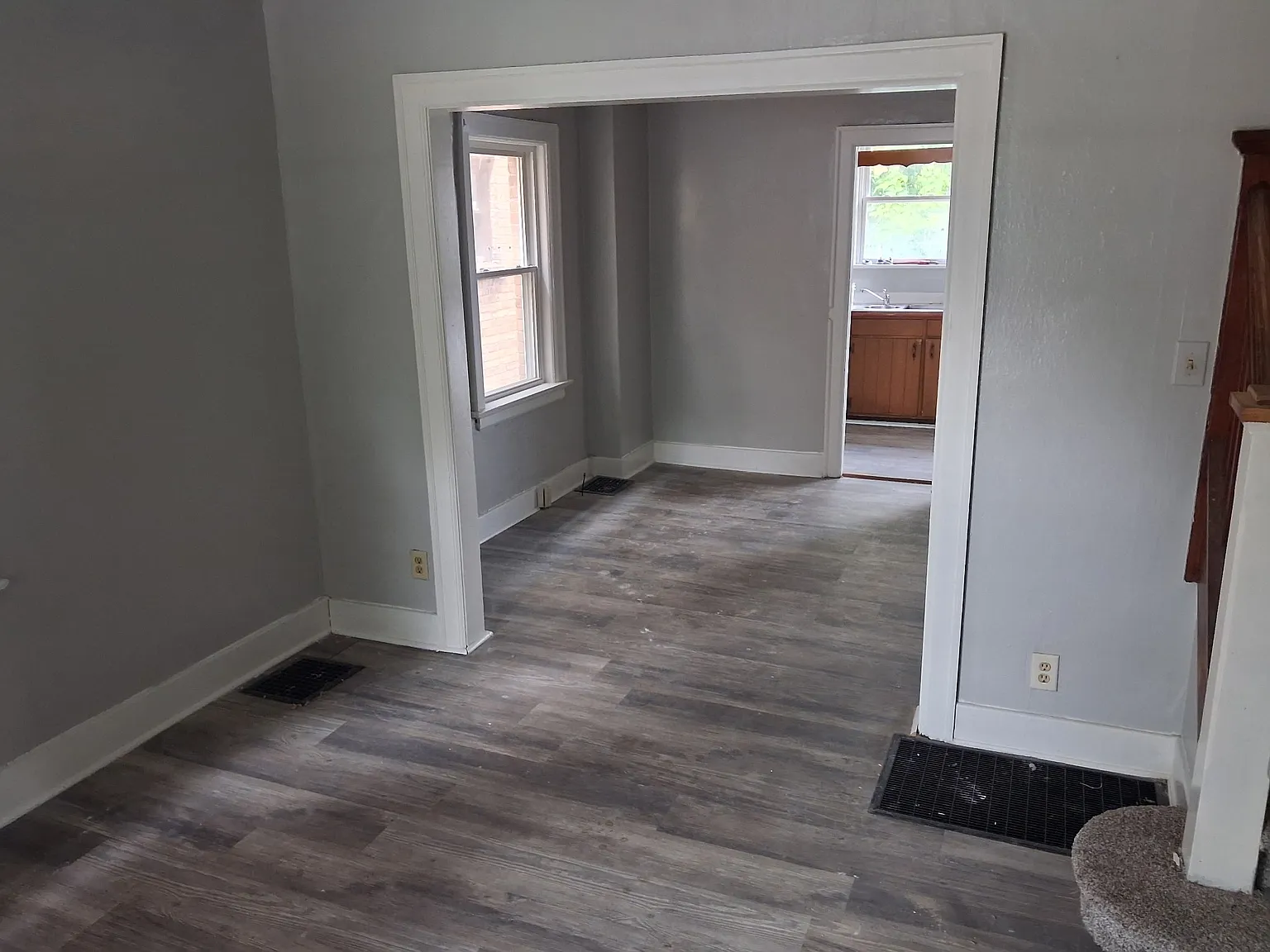 2 bed, $1,000 — Photo 1