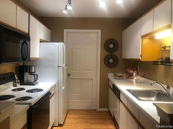 5th image of 56583 Scotland Blvd