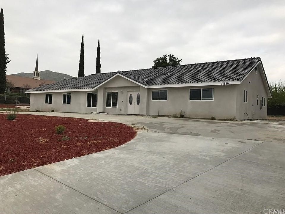 1st image of 11846 Perris Blvd