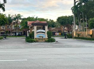 8922 SW 108th Pl, Miami, FL 33176