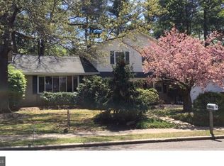 200 Applegate Dr, Hamilton, NJ 08690