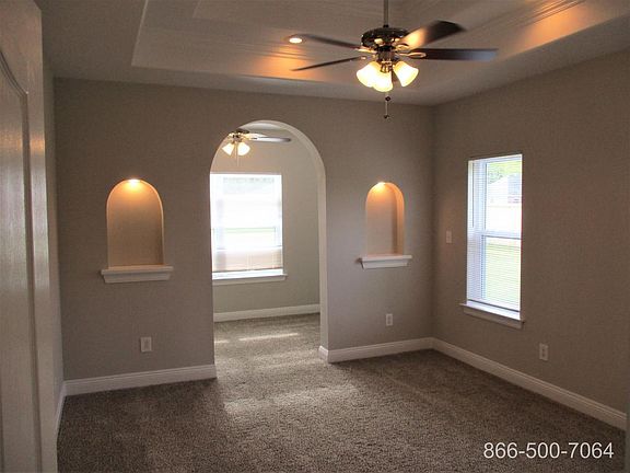 2nd image of 104 Big Tree Blvd