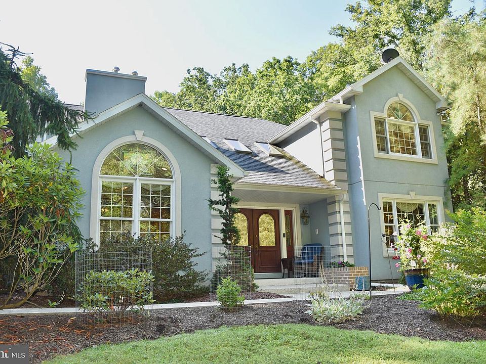 1st image of 42 Cedar Ln