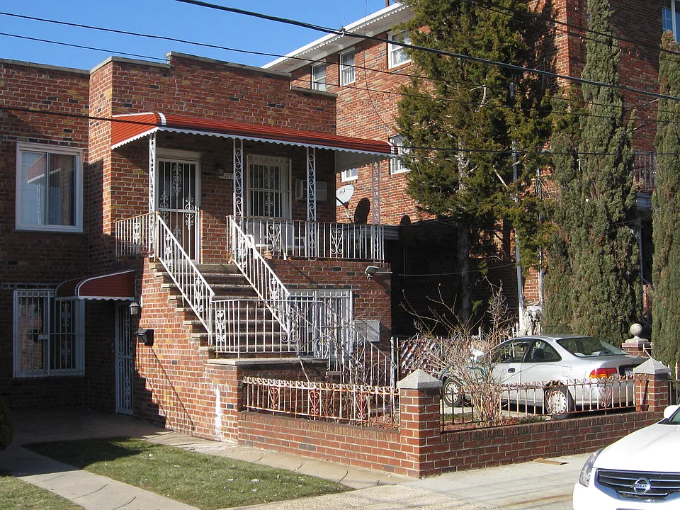 Building Photo 3