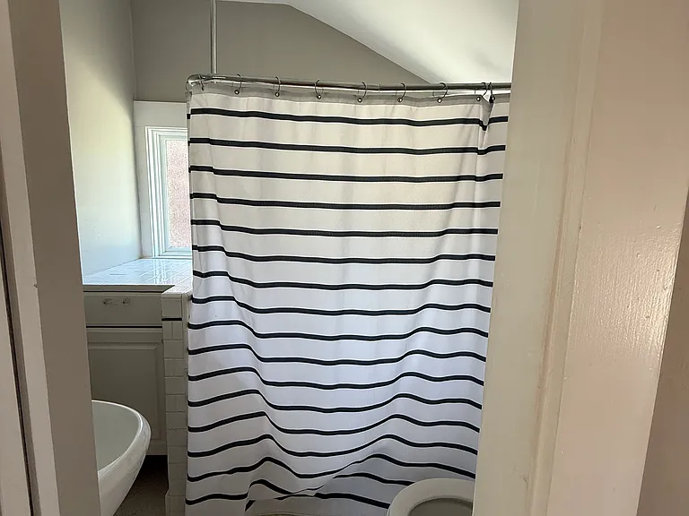 203 S 14th St #2 — Photo 9