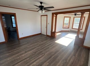 27 Chestnut St APT 2, Southbridge, MA 01550