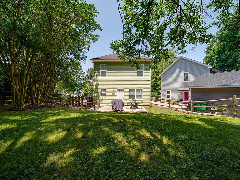 1723 Burgin St — Photo 8