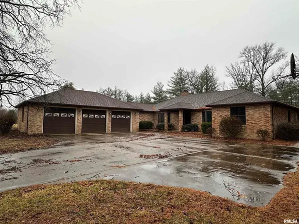 2801 Richview Rd, Mount Vernon, IL 62864