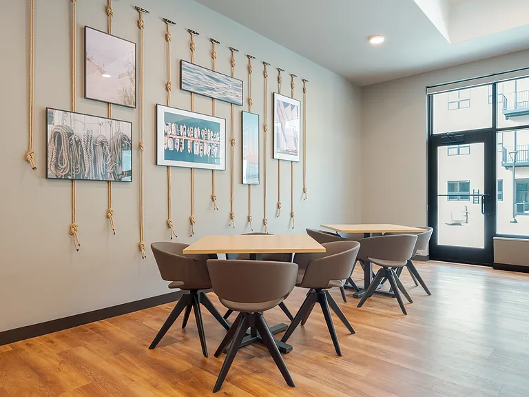 Karrick Apartments — Photo 9