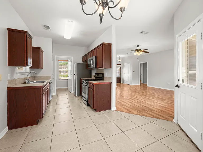 48317 Fox Hollow Blvd — Photo 4