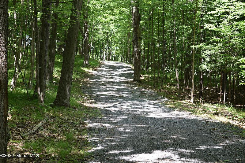4th image of 172 Beaver Dam Road