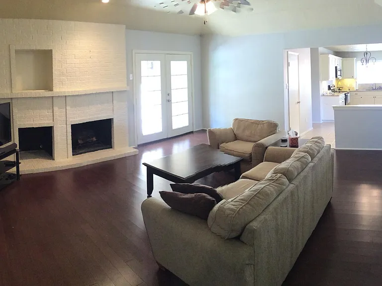 2301 Flat Creek Dr — Photo 4