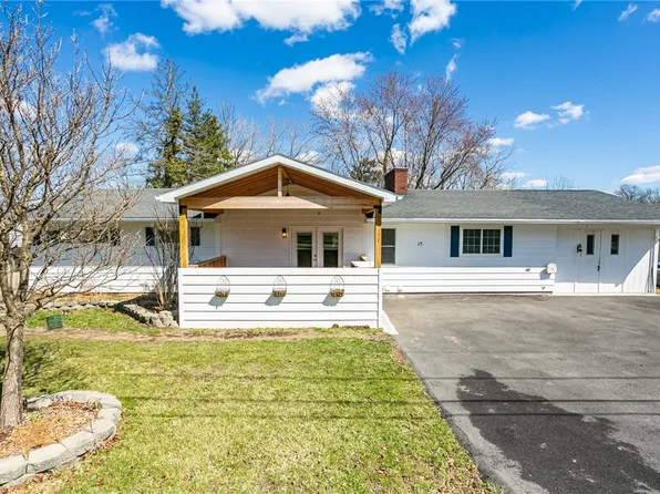 15 Highland Ter, Canandaigua, NY 14424