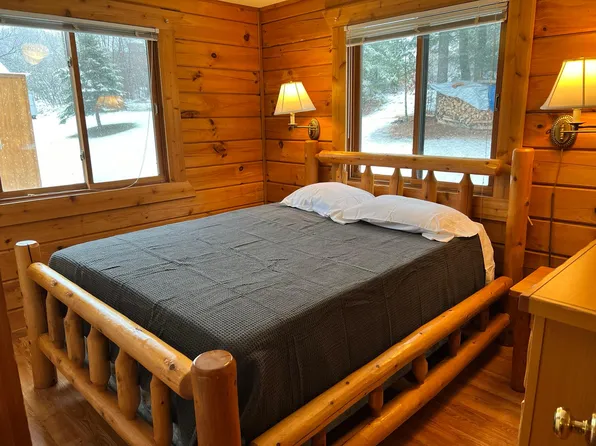 207 Blossom Dr, Warrens, WI 54666