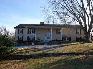 10195 Locust Creek Rd, Lyles, TN 37098