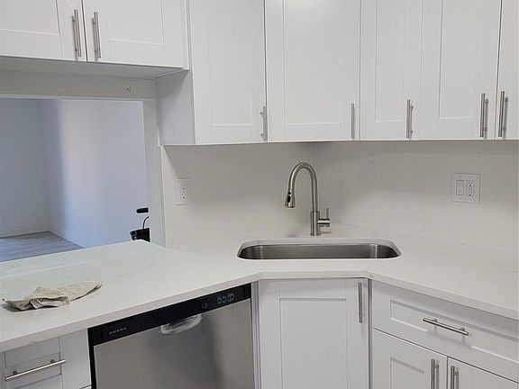5th image of 5800 NW 64th Avenue #305