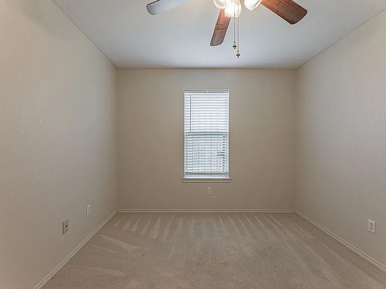 4409 Bowles Dr — Photo 10