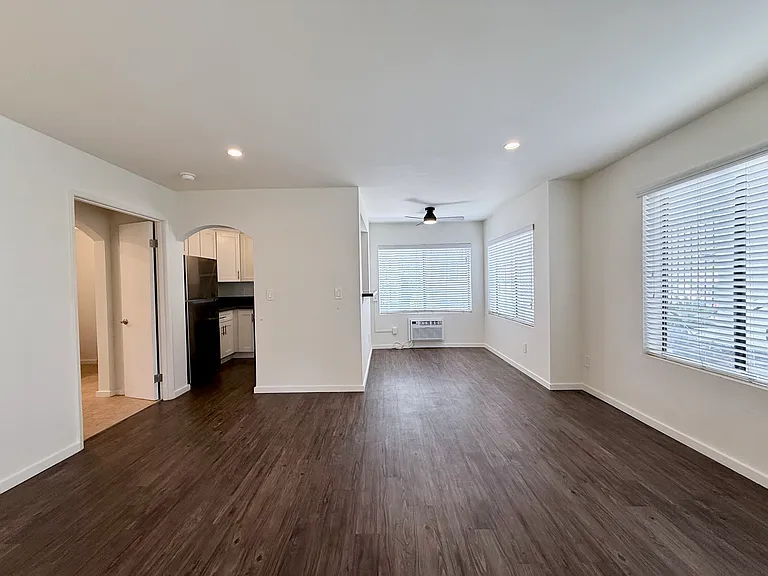Mansfield Terrace Apartments — Photo 34