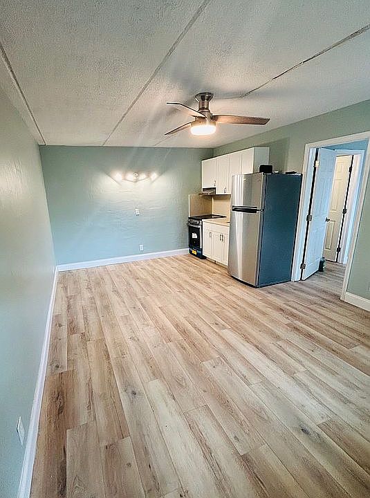 Fully renovated spacious 1-1