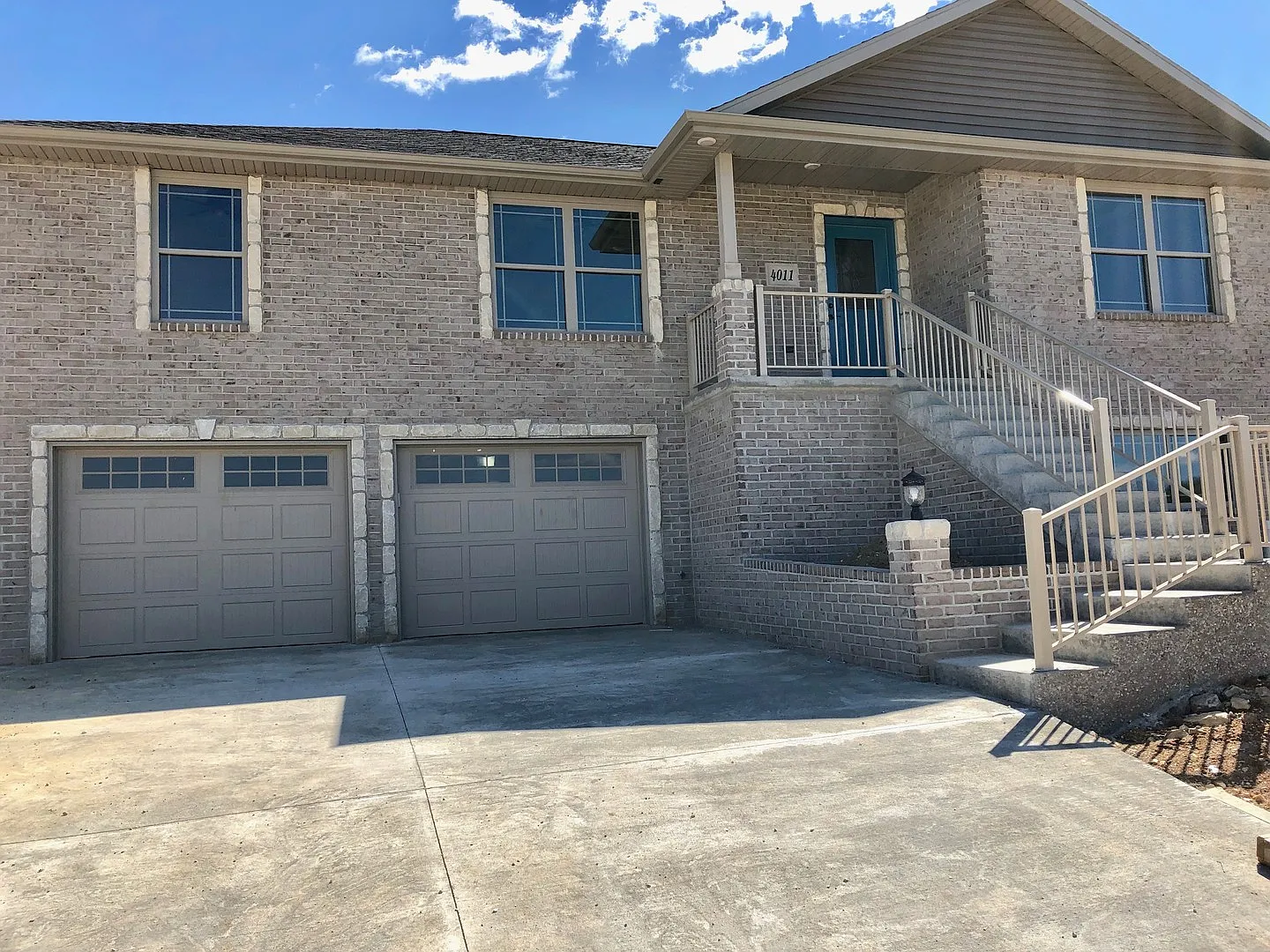 4Bd/3Bth - Home - Quiet Subdivision — Photo 1