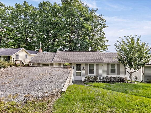 3rd image of 3155 W Lake Rd