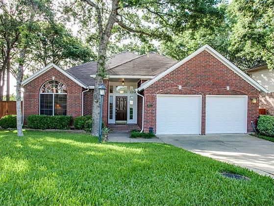 1st image of 611 Hidden Oak Ct
