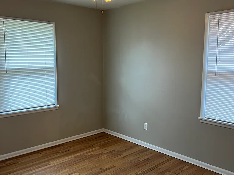 2105 Maple Dr — Photo 9