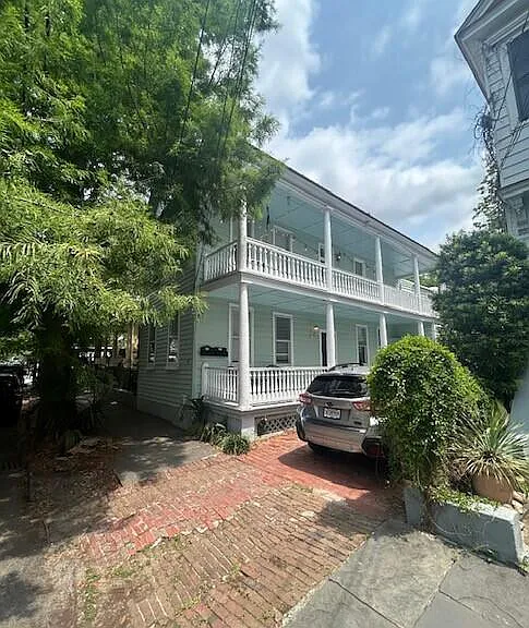 66 Smith St #B — Photo 1