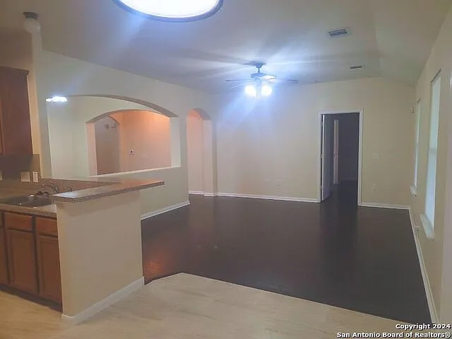 12610 Course View Dr — Photo 9
