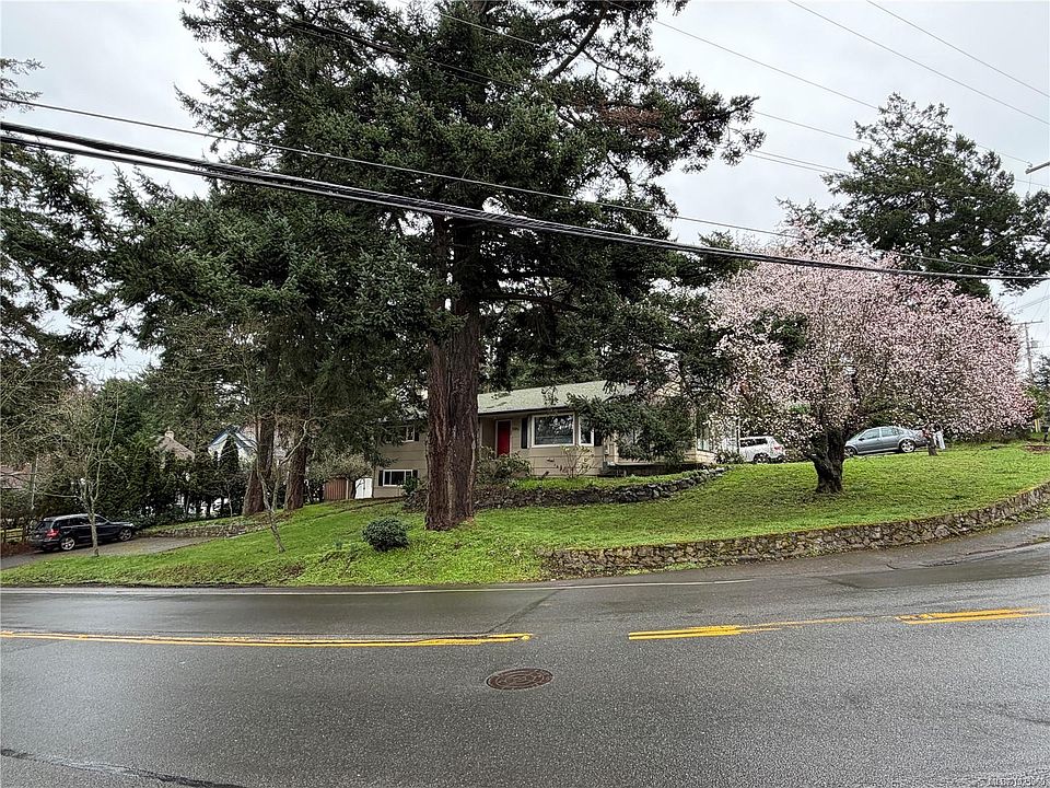 1st image of 2684 Sea View Rd