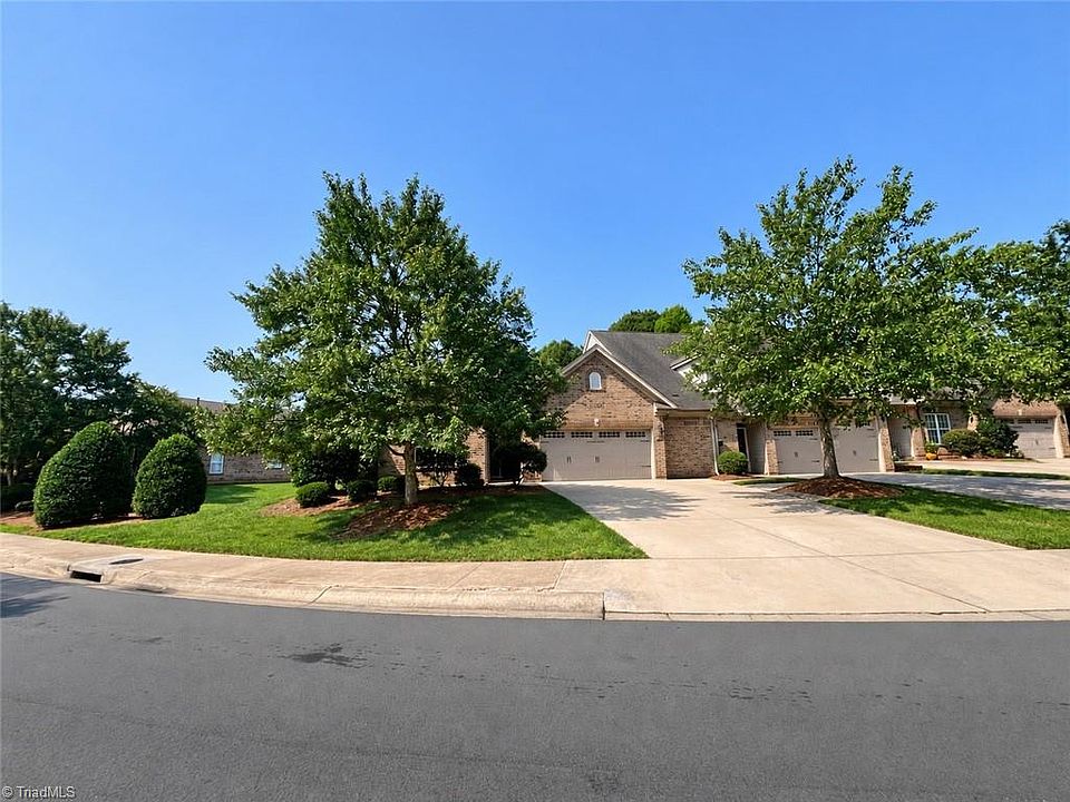 1st image of 2613 Saintsbury Dr