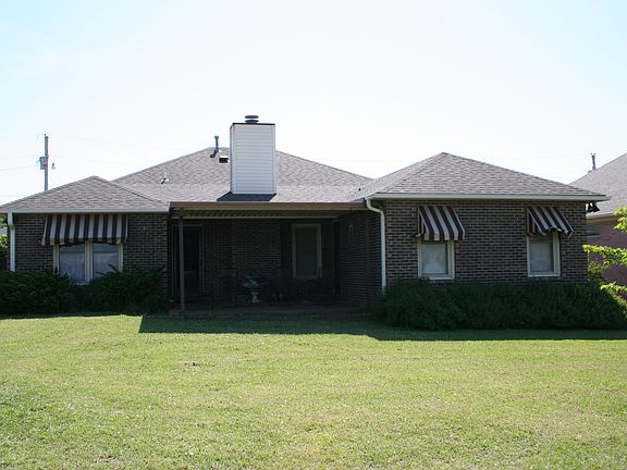 2nd image of 2167 Oakview Ave