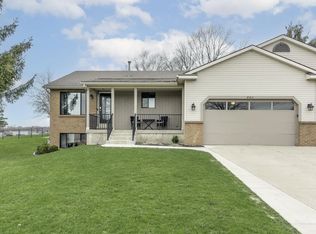 8411 Woodruff Dr SW, Byron Center, MI 49315