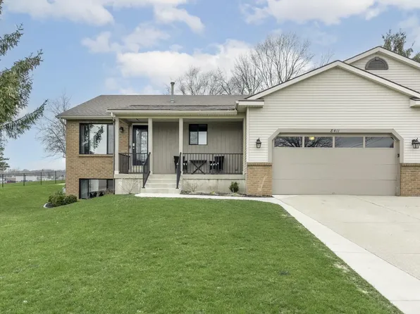 8411 Woodruff Dr SW, Byron Center, MI 49315