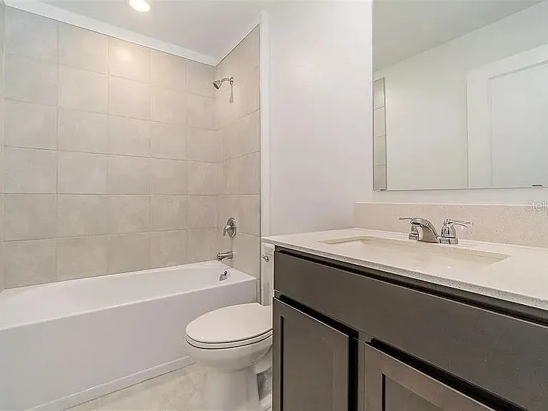 2220 Green Valley St — Photo 16
