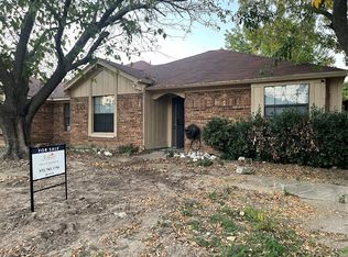 10315 Hillhouse Ln, Dallas, TX 75227