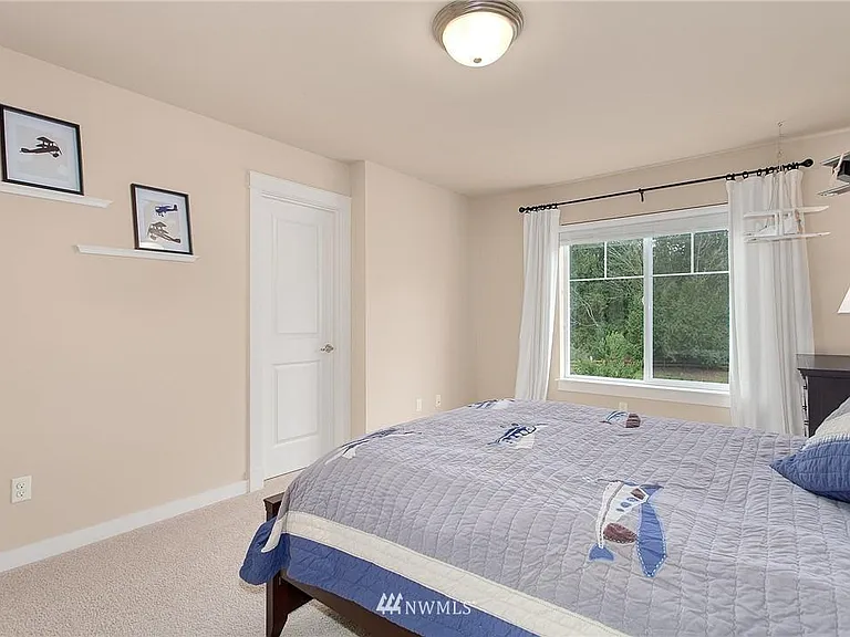 342 218th Pl SE — Photo 13