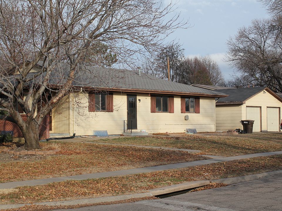 2nd image of 4430 Gertie Ave