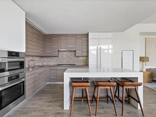 285 West 110th Street 5G image 2 of 21